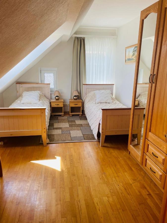 Отель Old House Нида Экстерьер фото